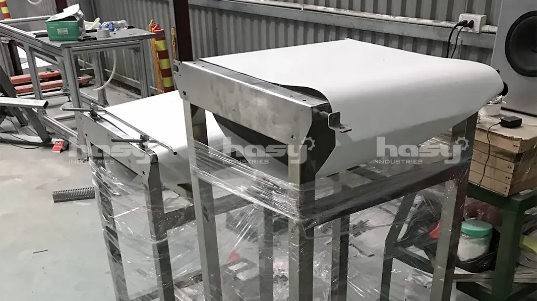 Cặp băng tải cấp bánh mì