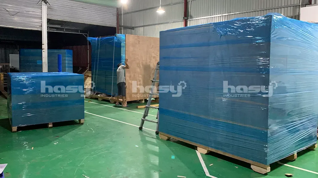 Kiện hàng xuất khẩu sẵn sàng rời xưởng Hasy