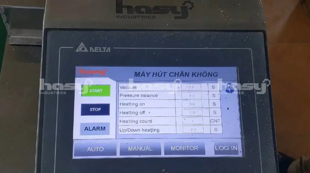 Màn hình điều khiển máy hút chân không bằng tiếng Việt